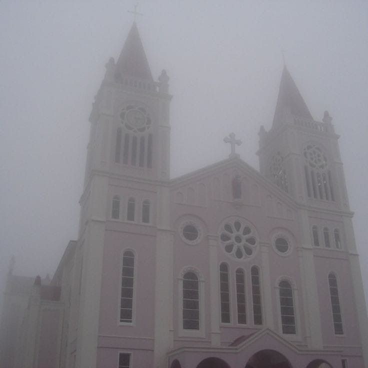 Создать мем: католический храм, филиппинский кафедральный собор, cathedral