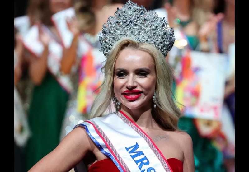 Create meme: Mrs. Russia, Miss Russia Natalia Nemchinova, Julia Zabozhanskaya Mrs. russia