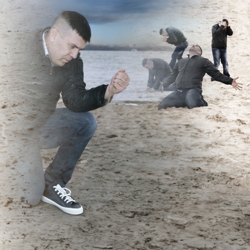 Create meme: sand meme, the guy on the beach meme, man throws sand