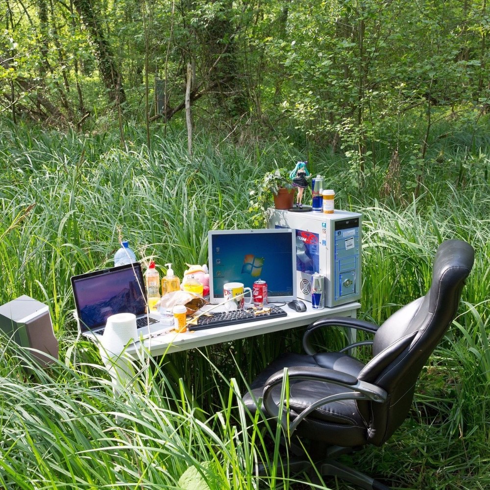 Create meme: srach on the computer table, nature on the computer, fuck at the computer desk