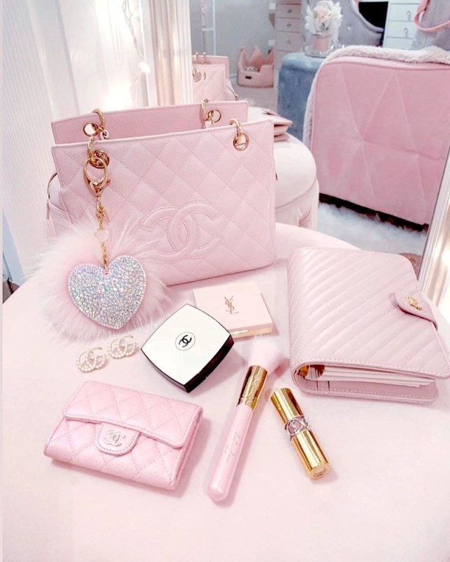 Create meme: pink things, girly handbags, pink accessories