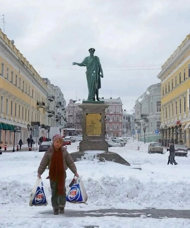 Create meme: Duke de Richelieu Odessa, monument to Duke Richelieu in Odessa, monument to Duke de Richelieu