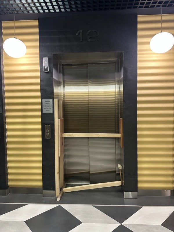 Create meme: Golden Gate Business Center, lift , elevator doors