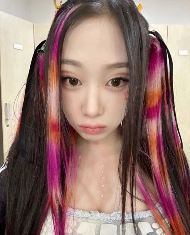 Create meme: pink strands, Kim g's, korean women's hairstyles