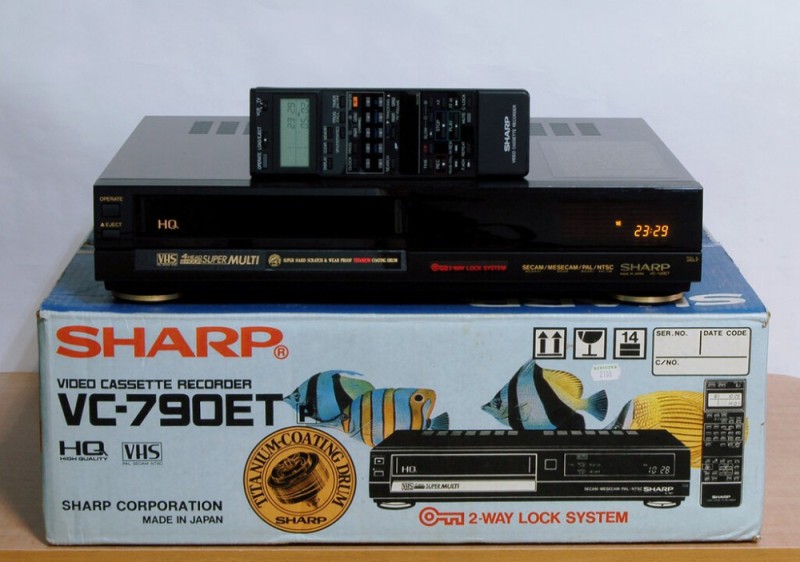 Create meme: sharp vc-90et, sharp VC-780E video recorder, sharp 790 video recorder