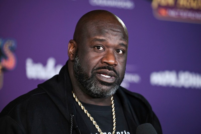 Create meme: Shaquille o'neal, shakil onil, shaq attack