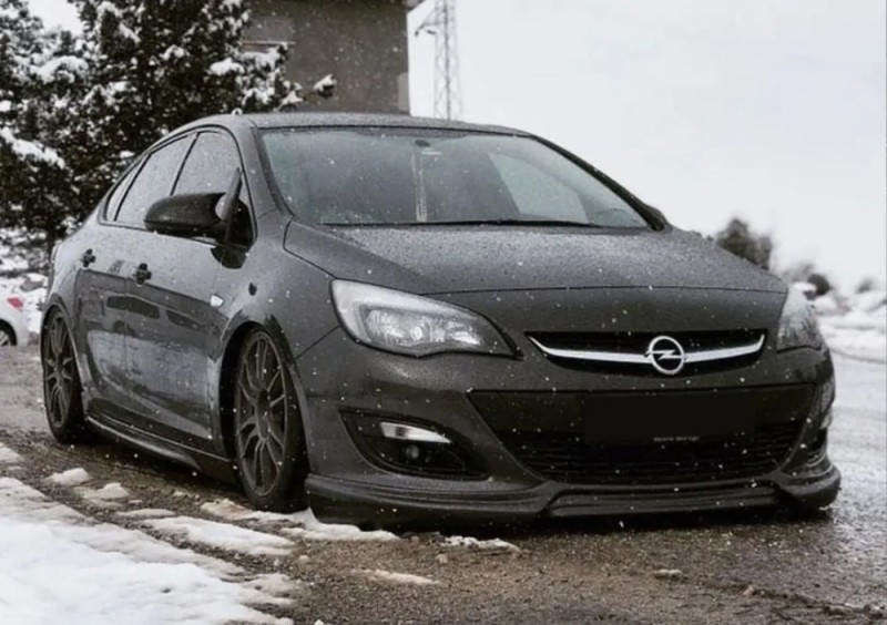 Создать мем: opel astra j 2012, opel astra j gtc, opel astra j рестайлинг