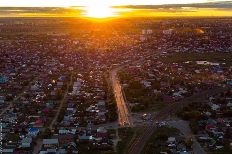 Create meme: from the height of bird flight, Samara zubchaninovka district, the eastern settlement of Orenburg