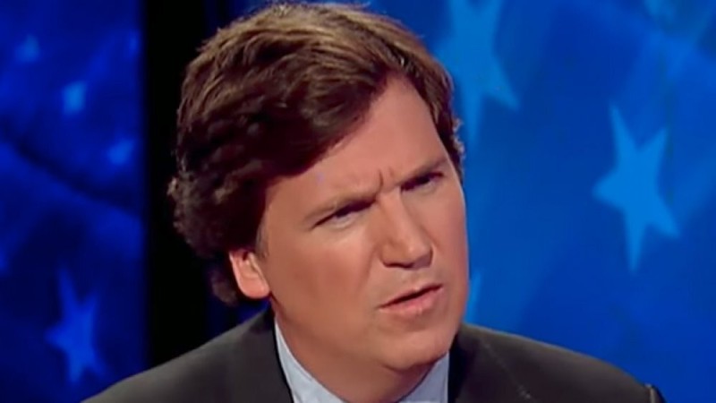 Создать мем: американский журналист, такер карлсон fox news, tucker carlson