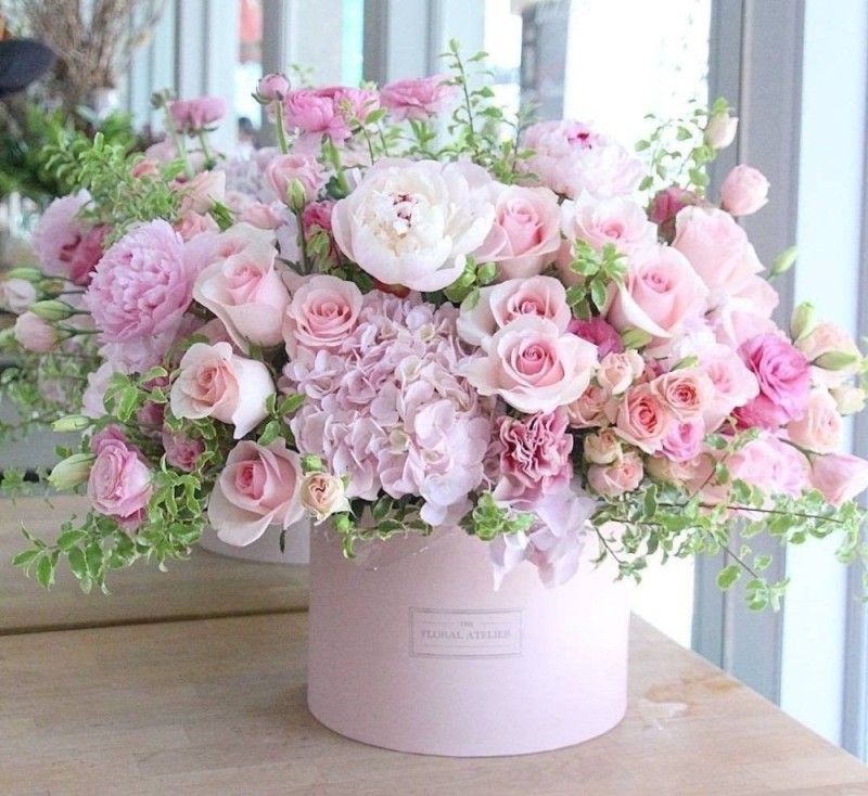 Create meme: the most delicate flowers, gentle ranunculi, ranunculus Provence