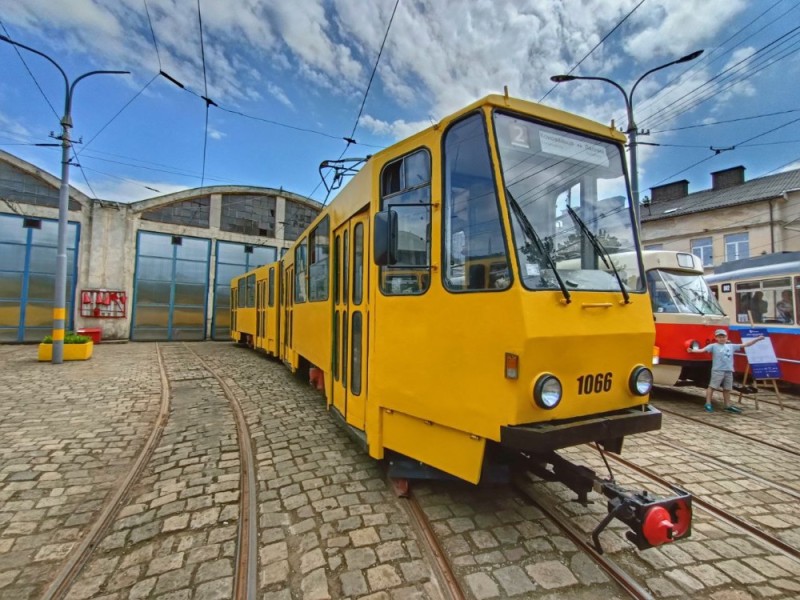 Create meme: tram , yellow tram, tram lion