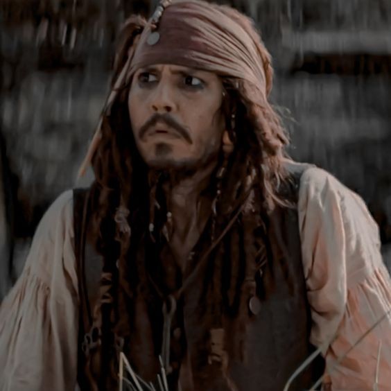 Создать мем: депп пираты карибского моря, пират джек воробей, пираты карибского