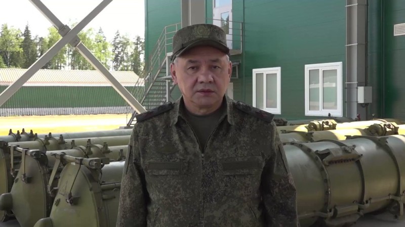 Create meme: Russian Defense Minister sergei shoigu, shoigu 2022, general dvornikov alexander vladimirovich