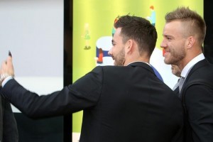 Создать мем: beckham, андрей ярмоленко, david beckham