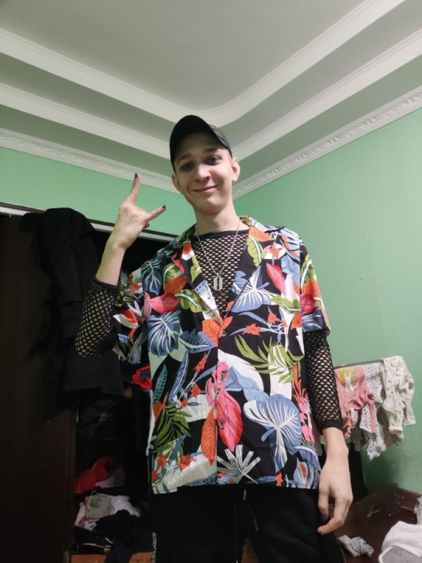 Create meme: men's shirt with print, shirt with print, the shirt is fashionable