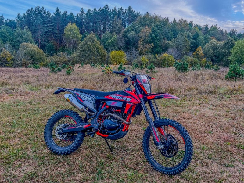 Create meme: motorcycle cross-country bse z10, motorcycle cross-country bse, a cross-country motorcycle