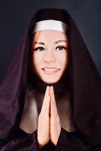 Создать мем: Девушка, монахиня молится, монашки пьют
