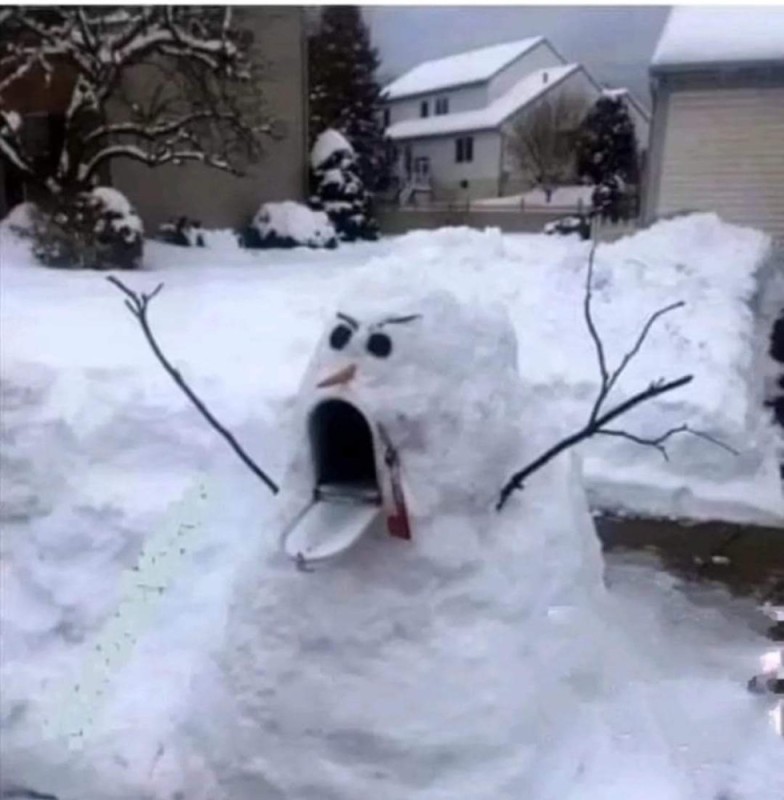 Create meme: funny snowmen, funny snowmen, creative snowman