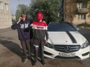 Создать мем: mercedes benz c 180 amg, автомобиль, mercedes c180 amg w205 2017 тест драйв