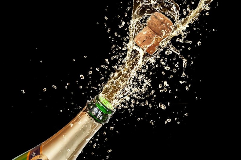 Create meme: a bottle of champagne, champagne splashes, splashes of champagne