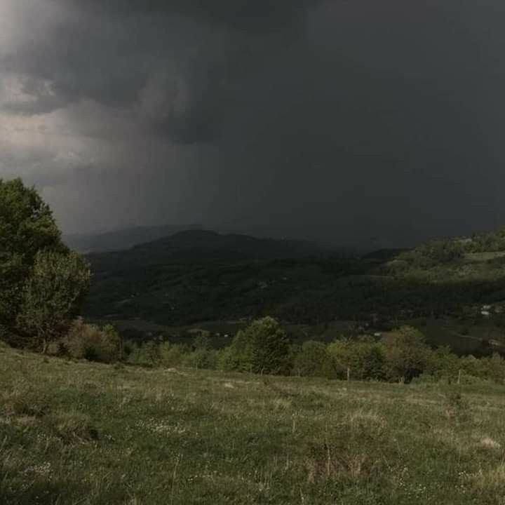 Создать мем: пейзаж мрачный, живописные пейзажи, пейзажи природа