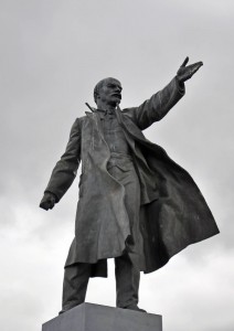 Create meme: the monument to Lenin