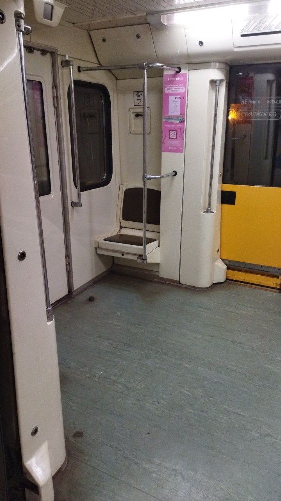 Create meme: tokyo metro 9000 series, Tokyo subway cars, Japan metro