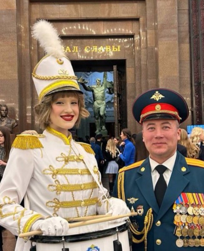 Create meme: Maria Vasilyeva Victory Day parade, victory day parade on red square, There is a parade on Red Square