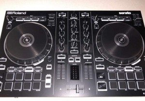 Создать мем: dj контроллер, dj контроллер roland dj-707m, dj контроллер roland dj-202