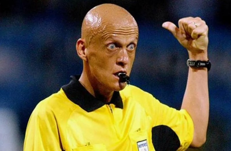 Create meme: Pier Luigi Colina, Pierluigi Collina football referee, football referee