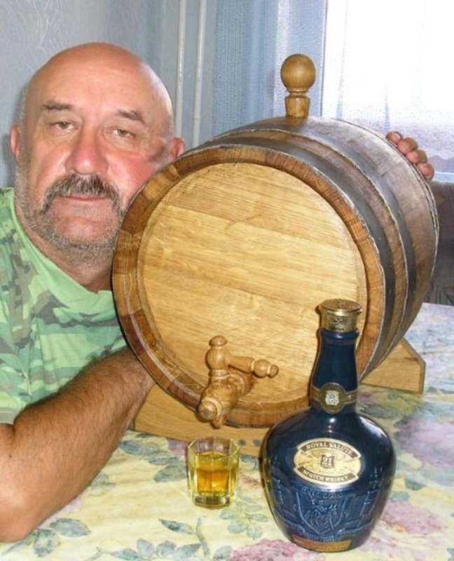 Create meme: wine barrel with a tap of 20 liters, wooden barrel, a barrel of whiskey