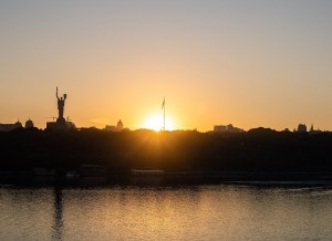 Создать мем: волгоград, мост патона в киеве, ночной волгоград