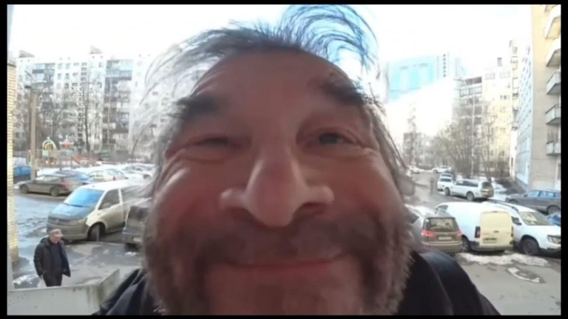 Create meme: the face of the homeless, toothless bum, meme smile face