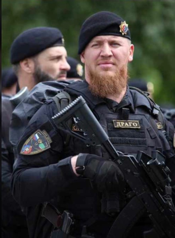 Создать мем: спецназ кадырова, чеченские бойцы, 141 полк имени кадырова