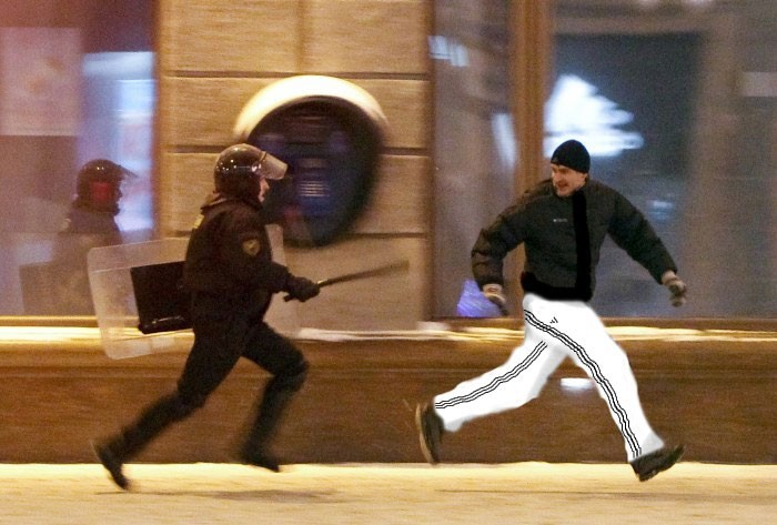 Create meme: run from the police, the guy runs away from the police, a policeman runs a meme