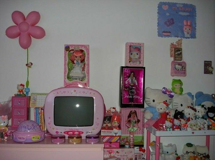 Create meme: hello kitty aesthetic room, a room in style, The room is cool