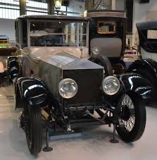 Create meme: Rolls Royce 1911, Rolls Royce first models, Daimler 1925