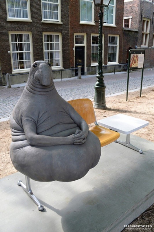 Create meme: the sculpture of Iduna in Holland, Idun monument in the Netherlands, statue of Zhdun in Holland