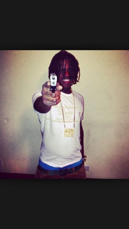 Создать мем: chief keef со стволом, chief keef 2013, chief keef