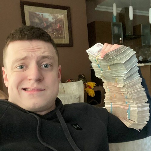 Create meme: Andrey Mellstroy, fake money, melstroy streamer