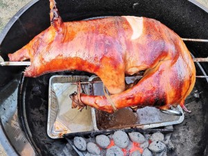 Create meme: roast suckling pig, a pig on a spit
