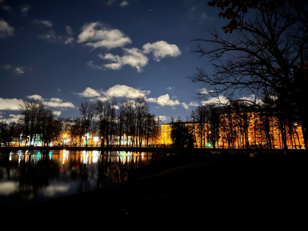 Create meme: Upper lake in the evening, Park , Evening park