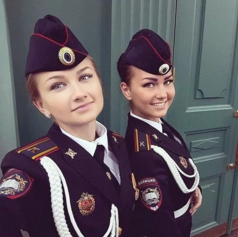 Create meme: girls in the police, beautiful girls in uniform, girls in uniform 