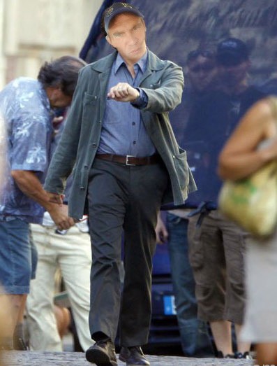 Create meme: Leonardo DiCaprio is, Leonardo DiCaprio walks, Leonardo DiCaprio walk