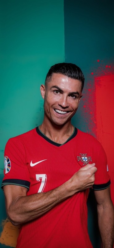 Create meme: Ronaldo Cristiano, portrait of cristiano ronaldo, Ronaldo