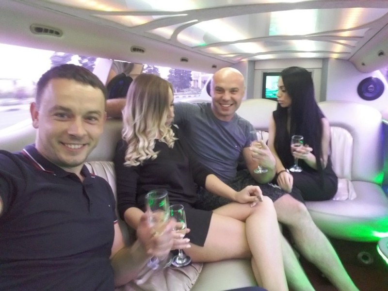 Create meme: Oleg Miami, sapsan business class, Dan Bilzerian+18