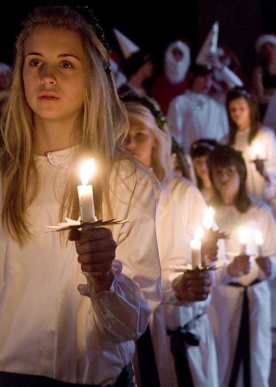 Создать мем: святая люсия (saint lucy`s ), королева лючия швеция, люсия