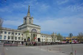 Create meme: volgograd railway station, volgograd railway station volgograd, privokzalnaya square volgograd