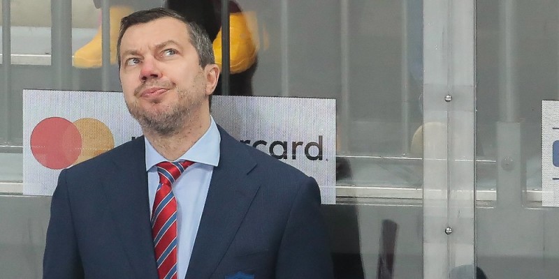 Create meme: ilya petrovich vorobyov, continental hockey League , head coach