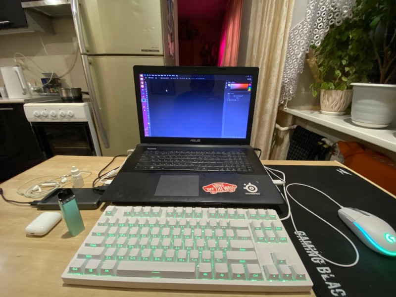 Create meme: mechanical keyboard, computer , laptop 